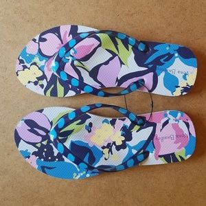 Vera Bradley size small 5-6 flip flops NWOT